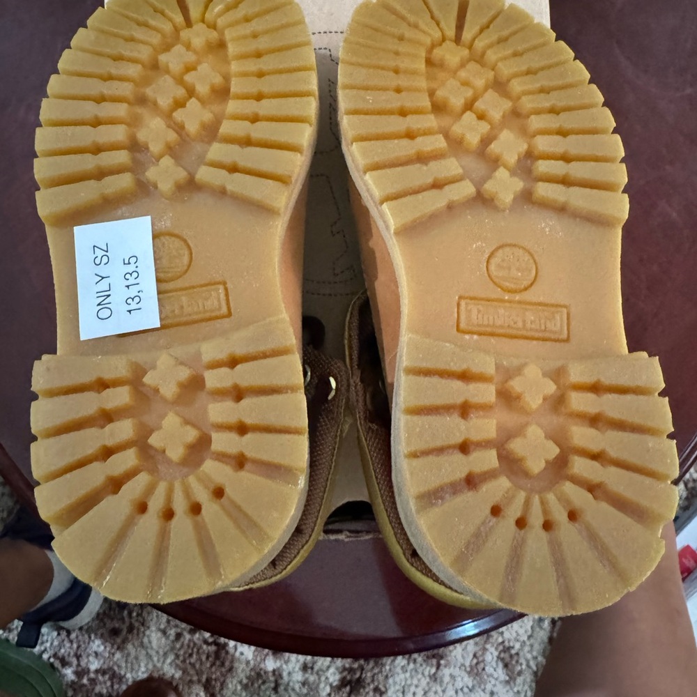 Timberland Gold and Tan Boots with Metallic Eyelets - Picture 6 of 10